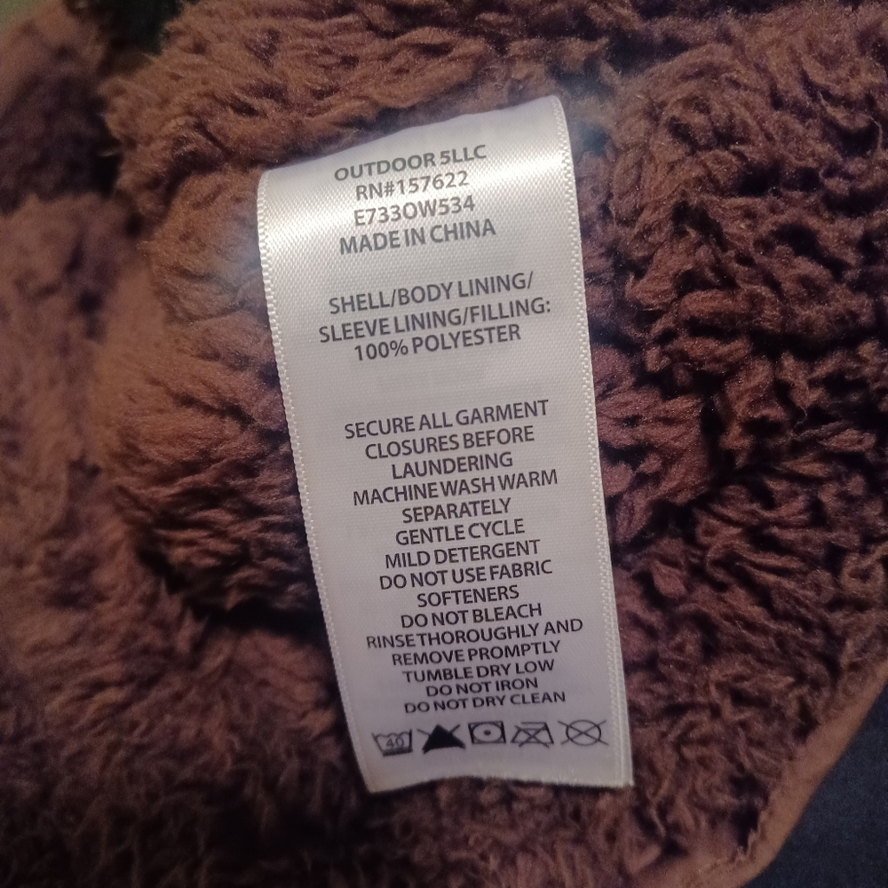Eddie Bauer Kid's Puffer Jacket - Picture 8 of 8
